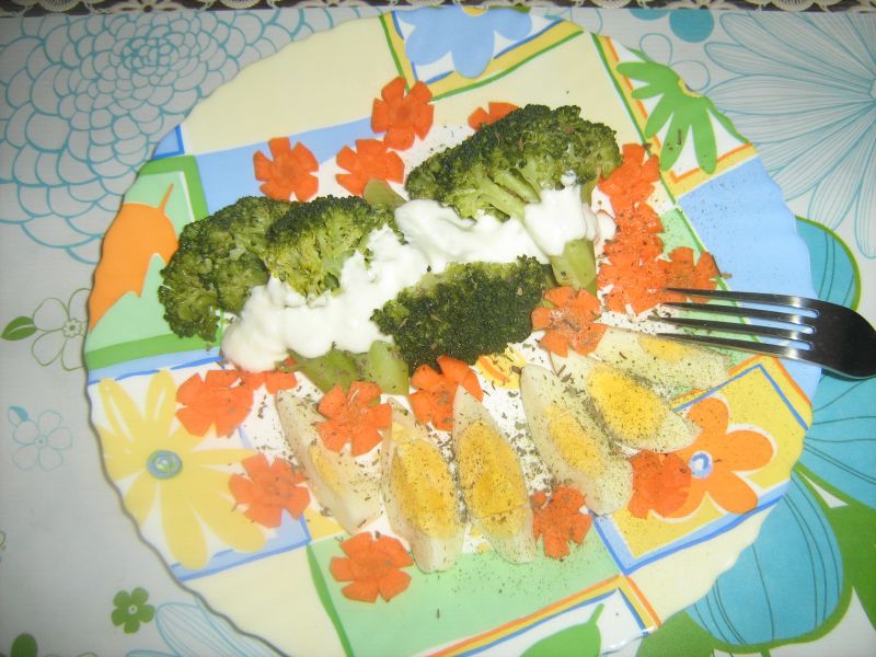 Salata de broccoli cu ou