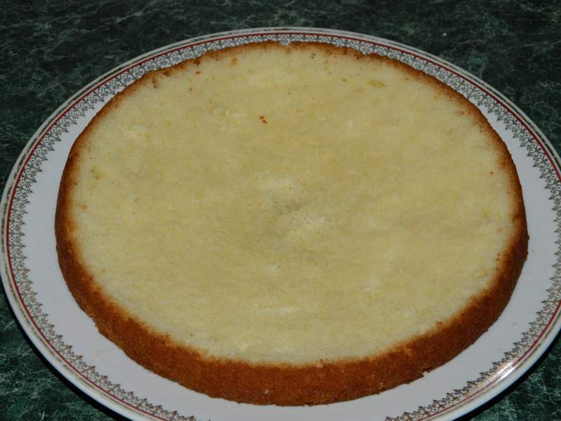 Tort cu crema de vanilie