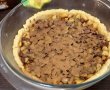 Crumble cu gutui, migdale si stafide in caramel-2