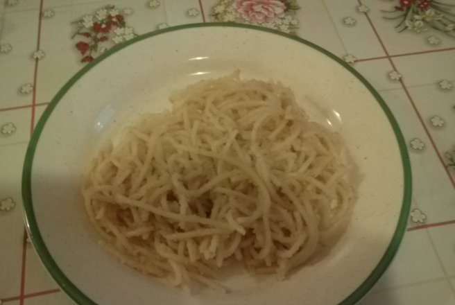 Spaghete cu pesmet si zahar