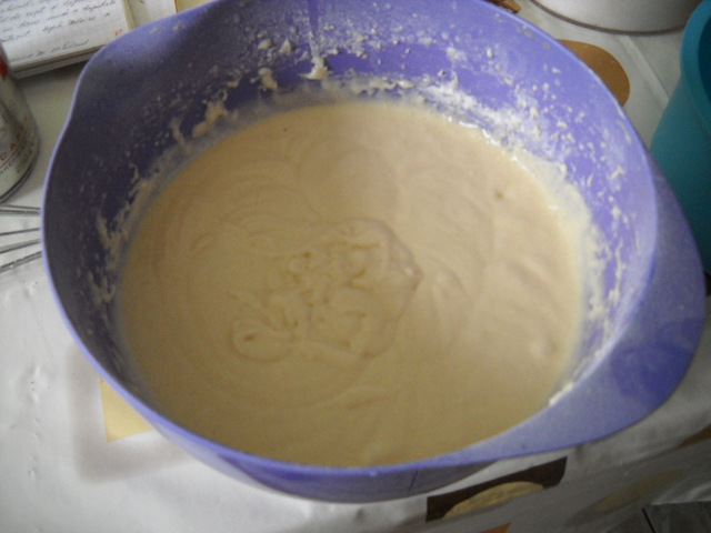 Tort cu crema de nuca