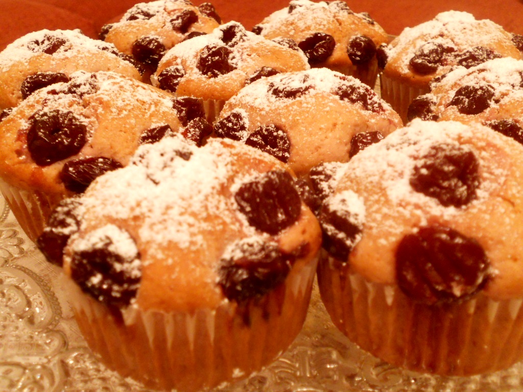 Muffins cu vişine (reţetă de post)