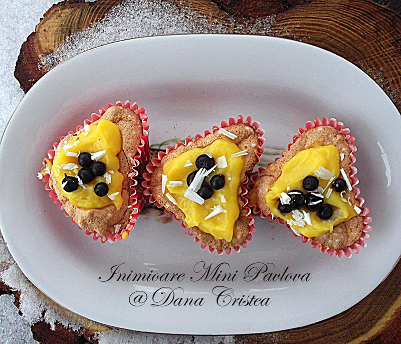 Inimioare Mini Pavlova