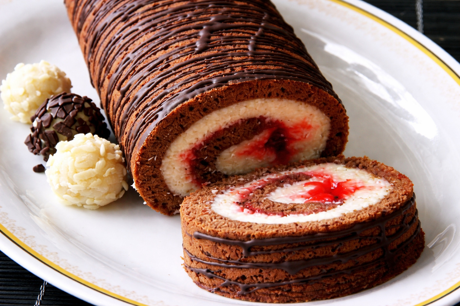 Rulada cu crema de cocos