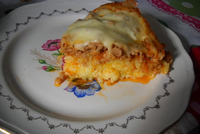 Orez gratinat cu carne