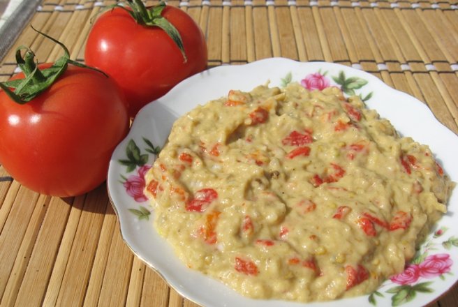 Salata de vinete cu ardei copti