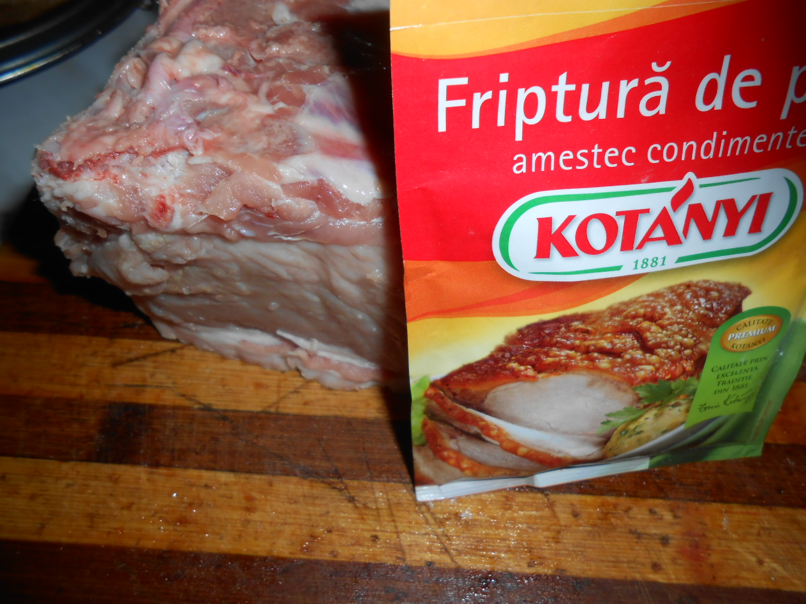 Cotlet de porc impanat cu ceafa marinata