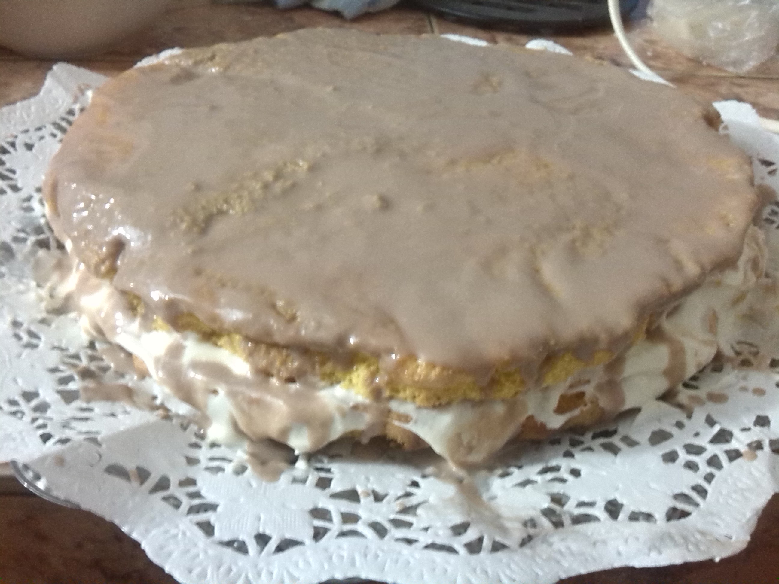 Tort cu crema ole de vanilie si ciocolata