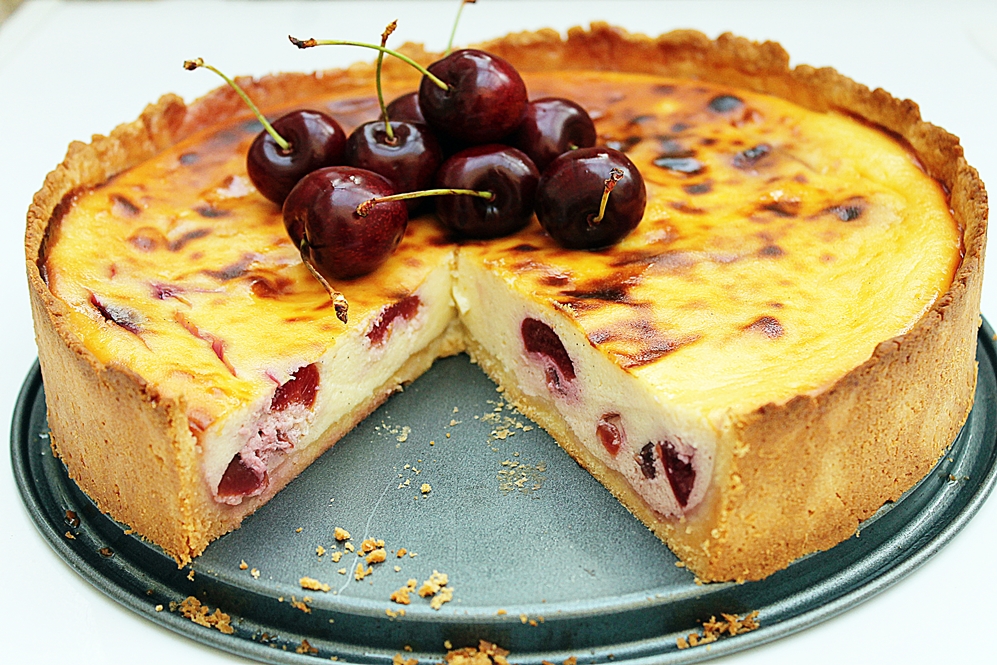 Cheesecake cu ricotta si cirese