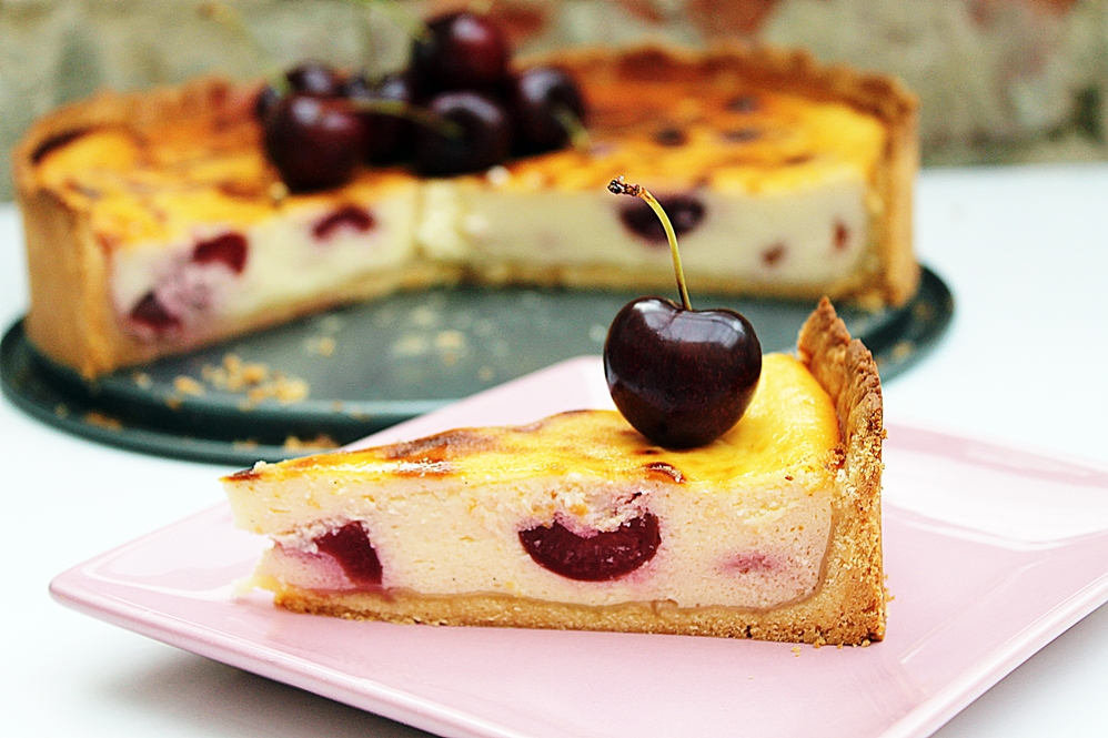 Cheesecake cu ricotta si cirese