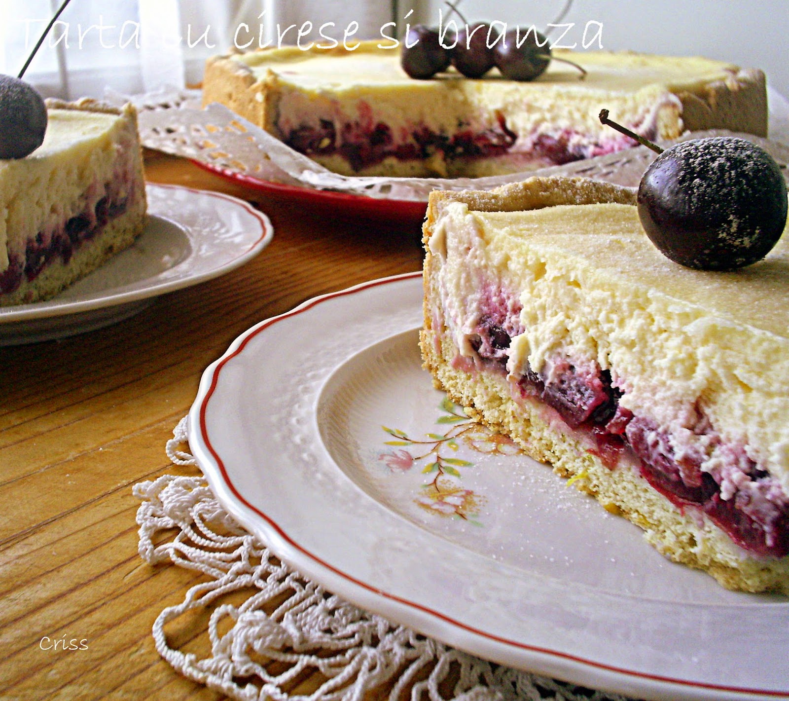 Tarta cu cirese si crema de branza