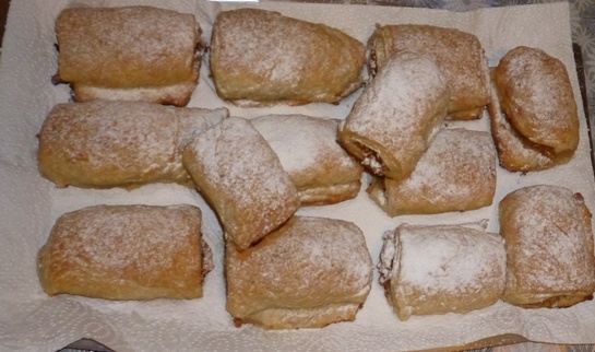 Strudel cu mere din foietaj de casa