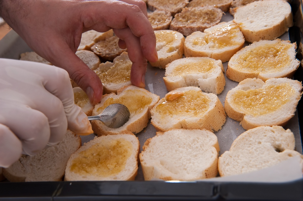 Tartine cu somon afumat si spanac