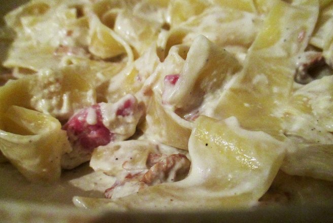 Papparedelle cu ciuperci si crema de branza