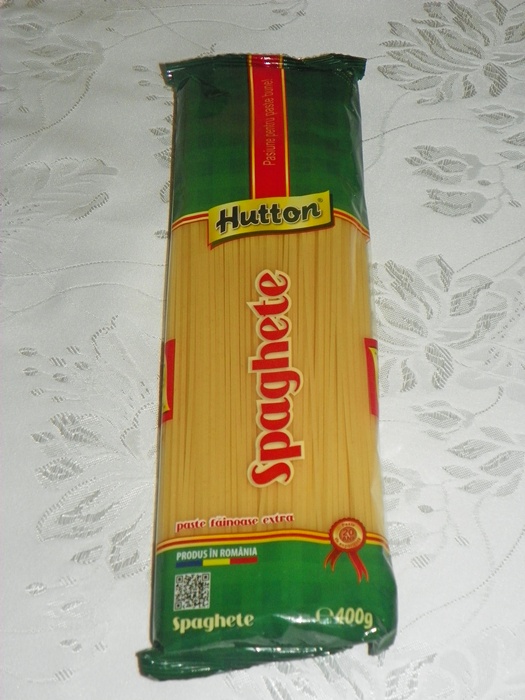 Spaghete la cuptor cu chiftelute picante