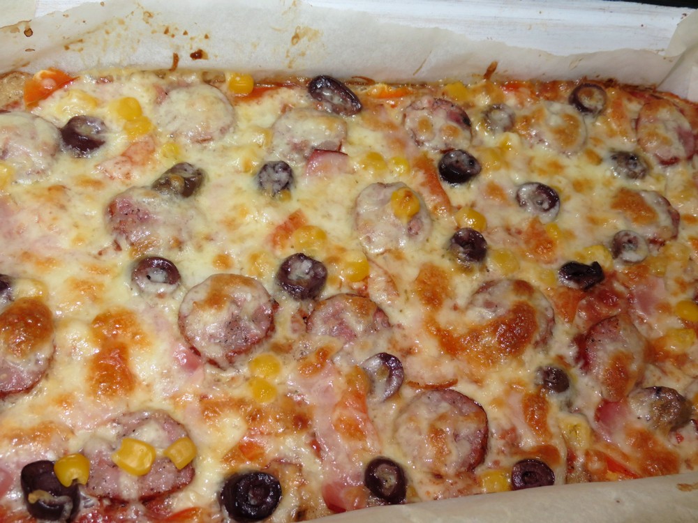 Reteta rapida si gustoasa de pizza pe felii de paine
