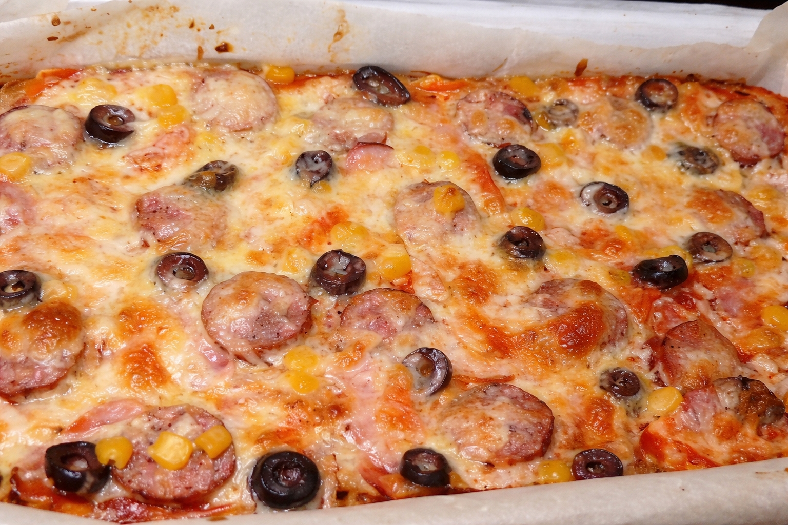 Reteta rapida si gustoasa de pizza pe felii de paine