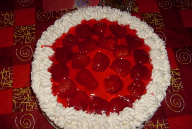 Tarta cu capsuni