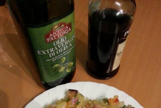 Salata orientala cu masline marinate (de post)