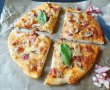 Pizza cu ciuperci, bacon si branzeturi-3