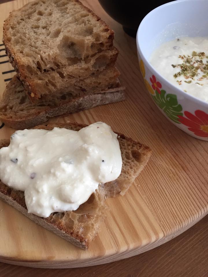 Tirokafteri - crema picanta din branza Feta