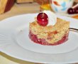 Crumble cu fructe de sezon, biscuiti si fulgi de migdale-8