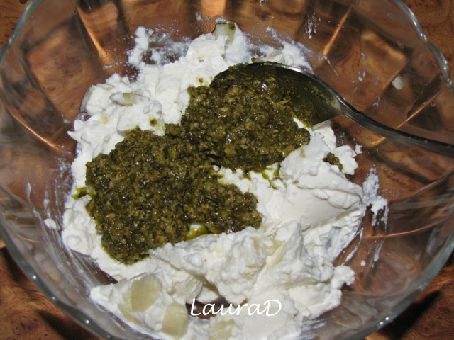 Ciuperci cu ricotta si pesto