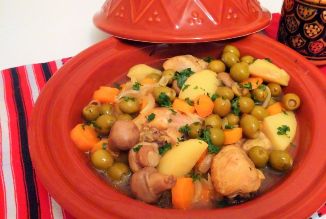 Mancarica de masline cu pui si ciuperci -tajine bi zeitoun