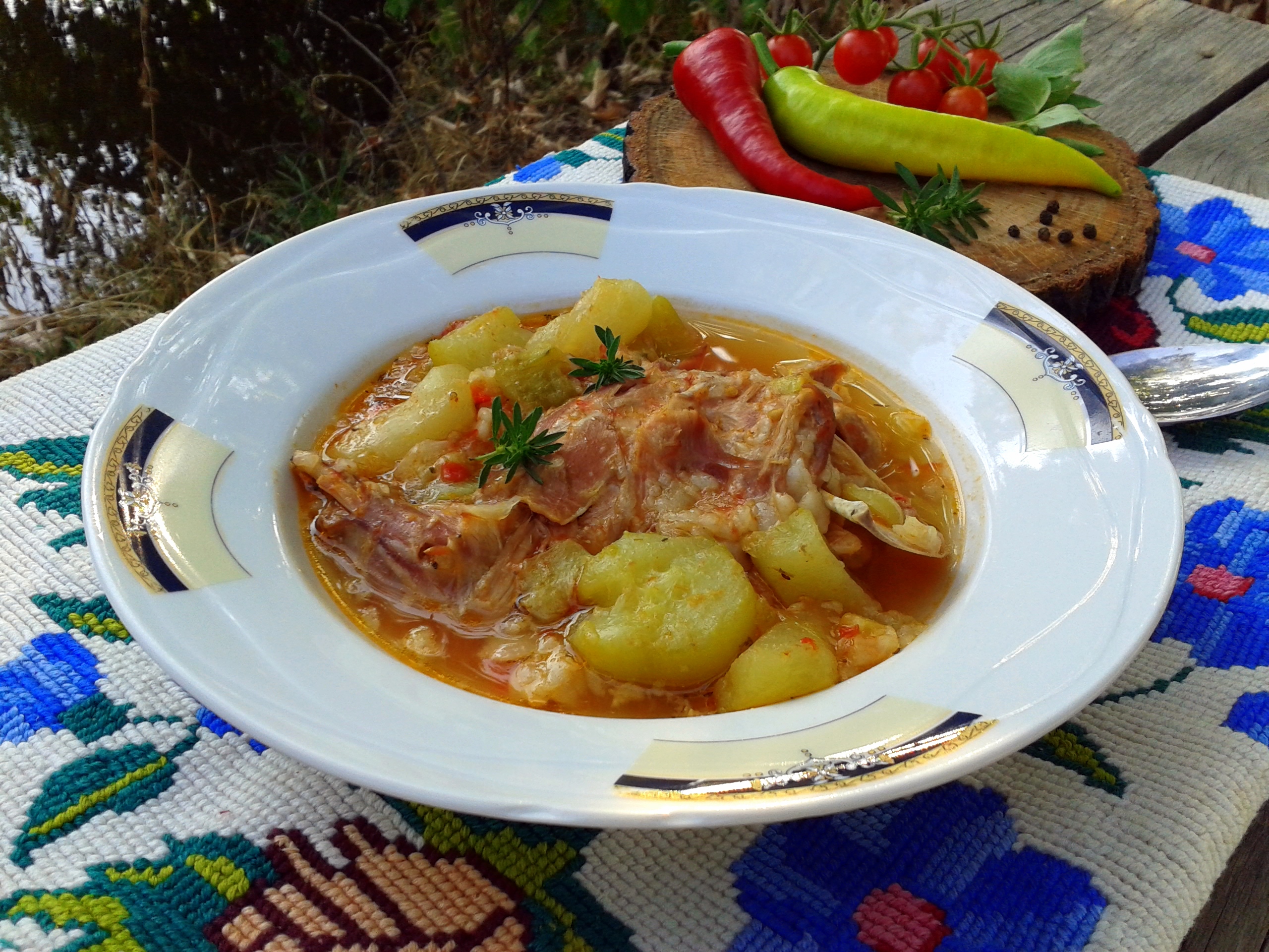 Ghiveci de legume cu carne de iepure