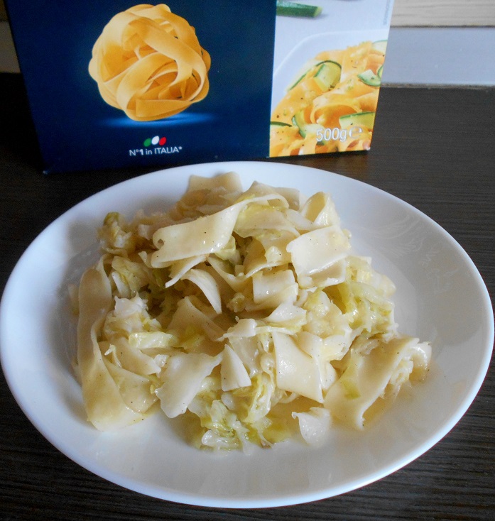 Fettuccine cu varza calita