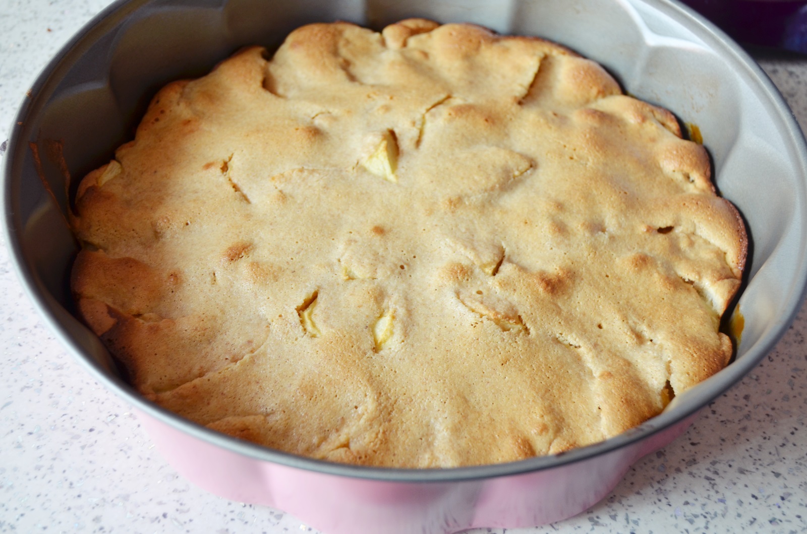 Tarta cu mere si dulce de leche