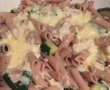 Penne "carbonara" cu pastrav afumat si dovlecel-10