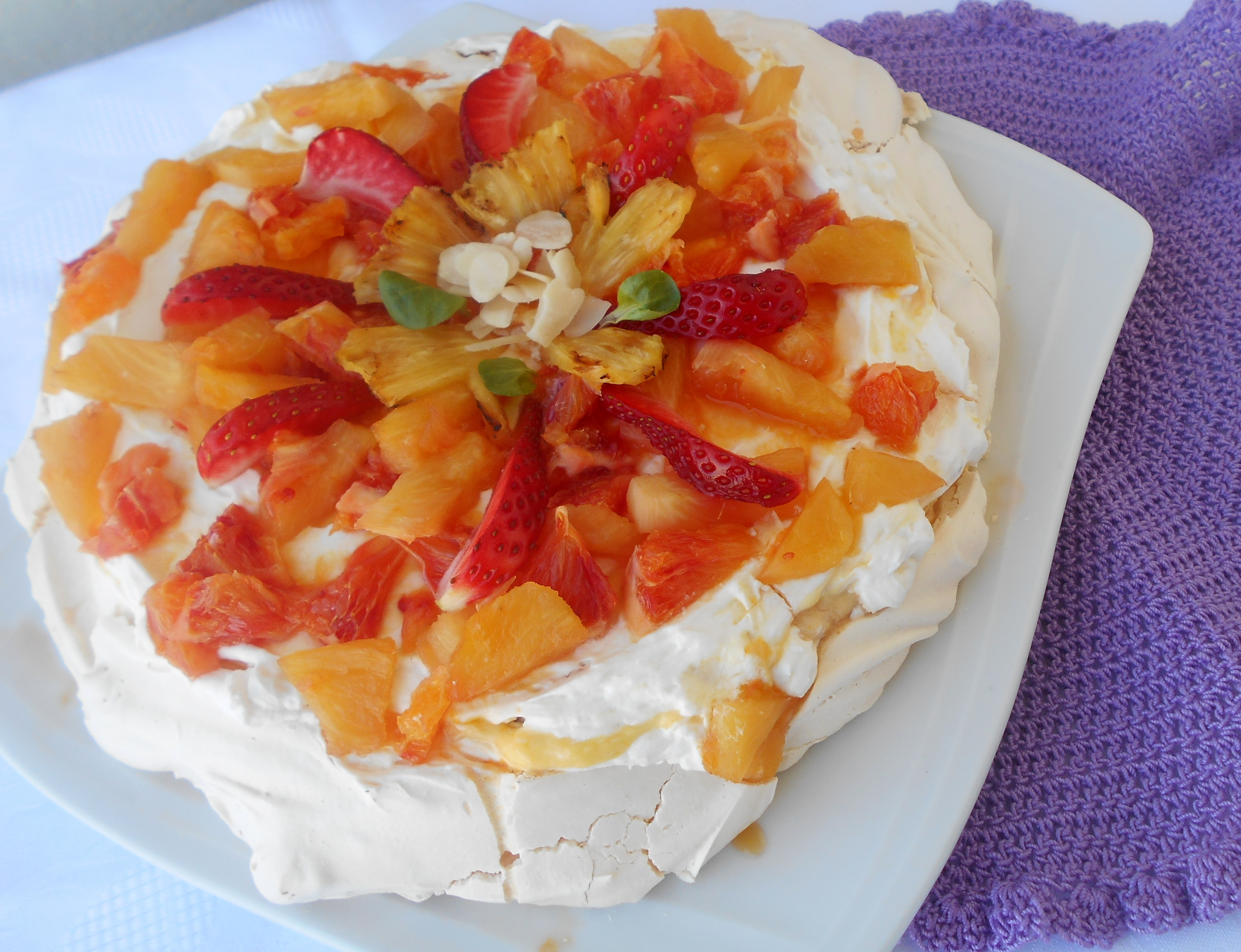 Pavlova cu ananas