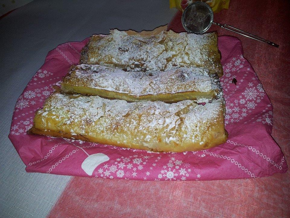 Strudel cu mere