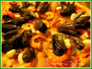 Pizza cu fructe de mare