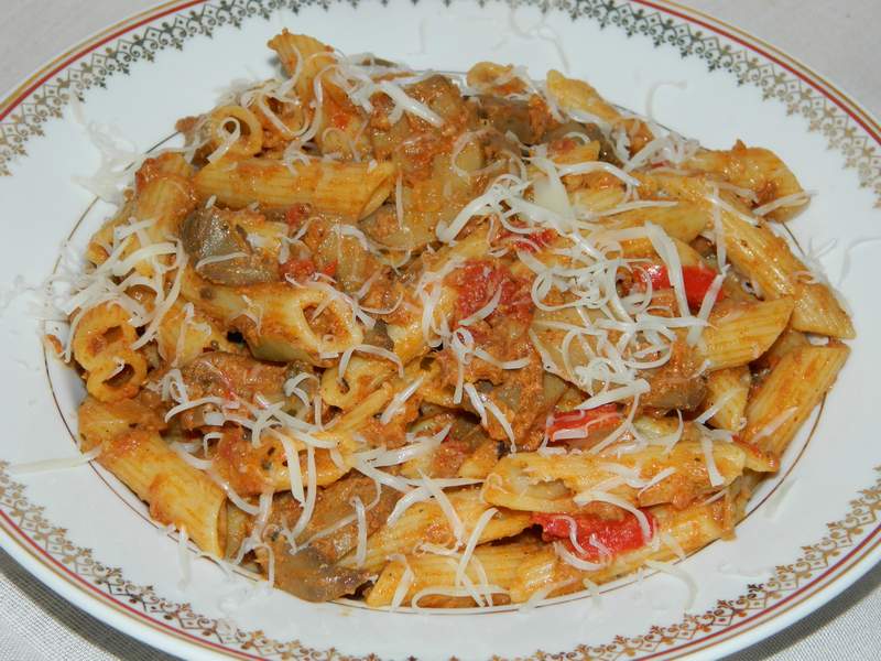 Penne cu ton si ciuperci