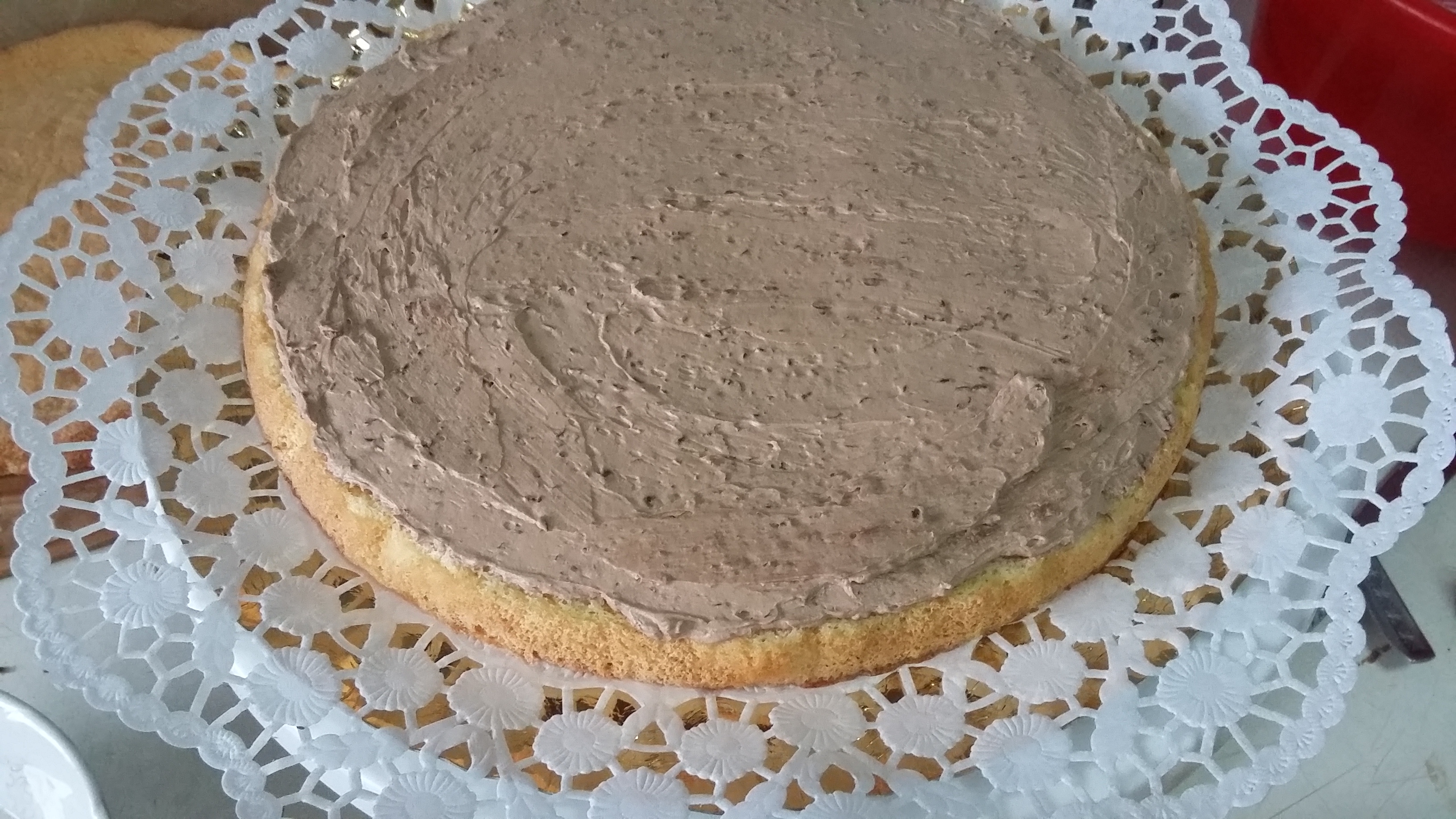 Tort cu crema de ciocolata si jeleu de visine