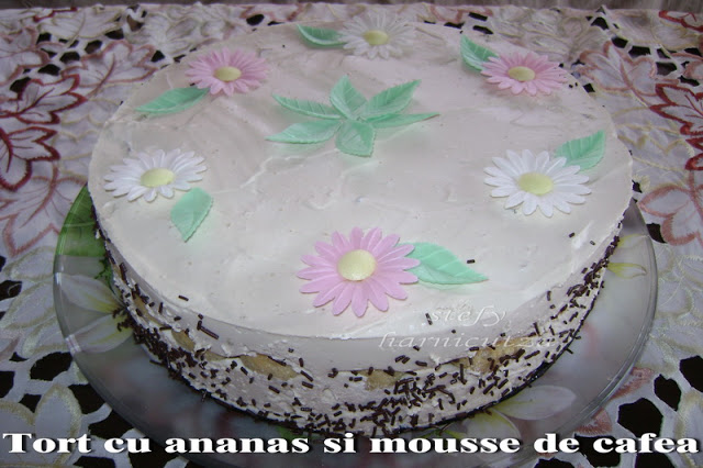 Tort cu ananas si mousse de cafea