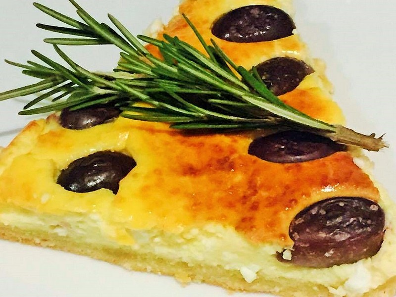 Tarta aperitiv cu masline