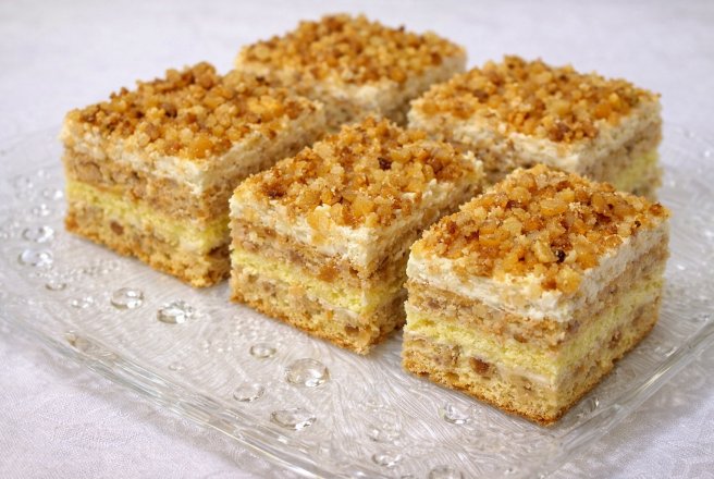 Desert prajitura cu nuca si vanilie