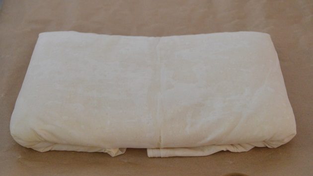 Desert bougatsa – placinta cu crema de vanilie