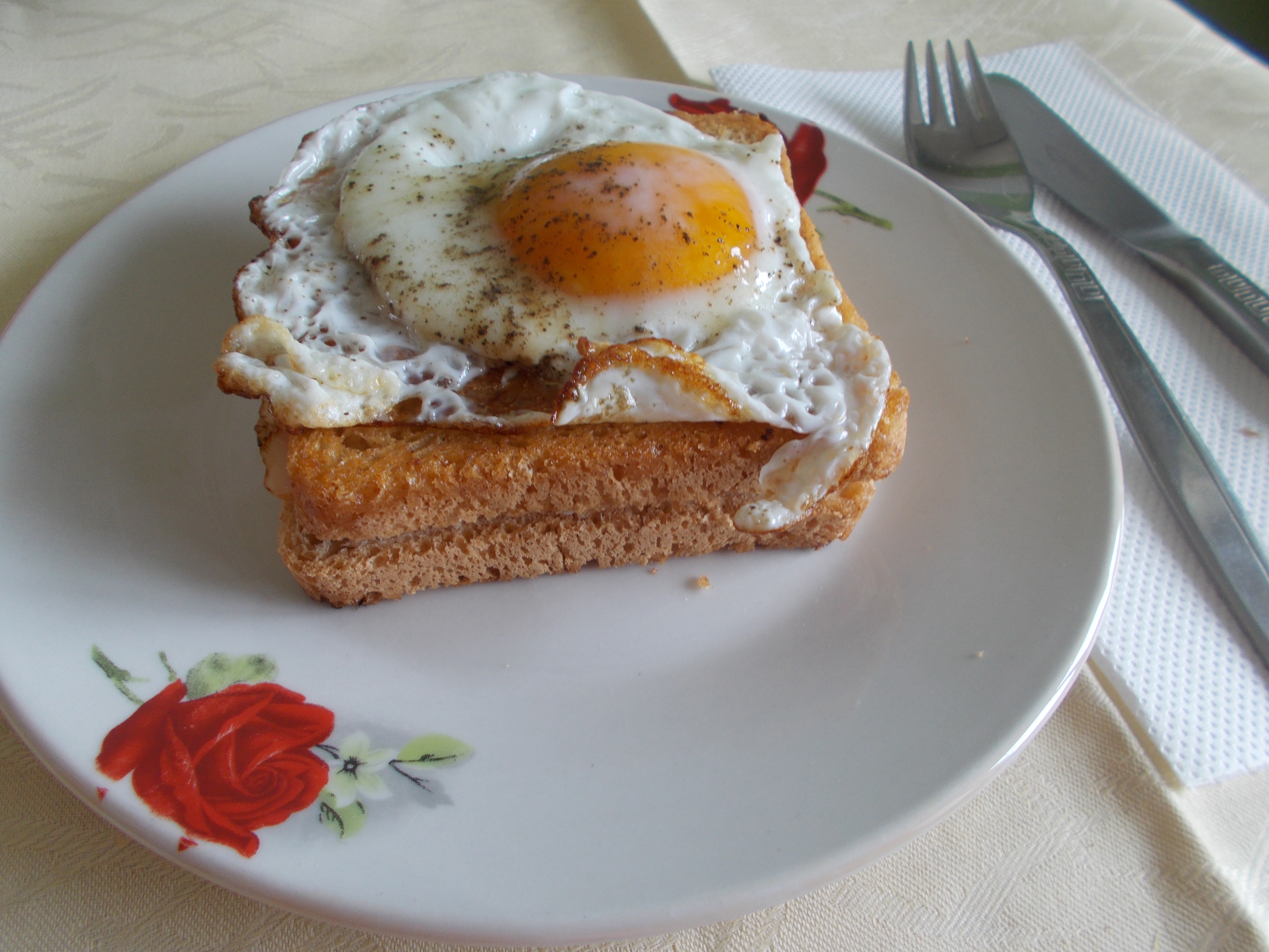 Sandvis Croque-madame