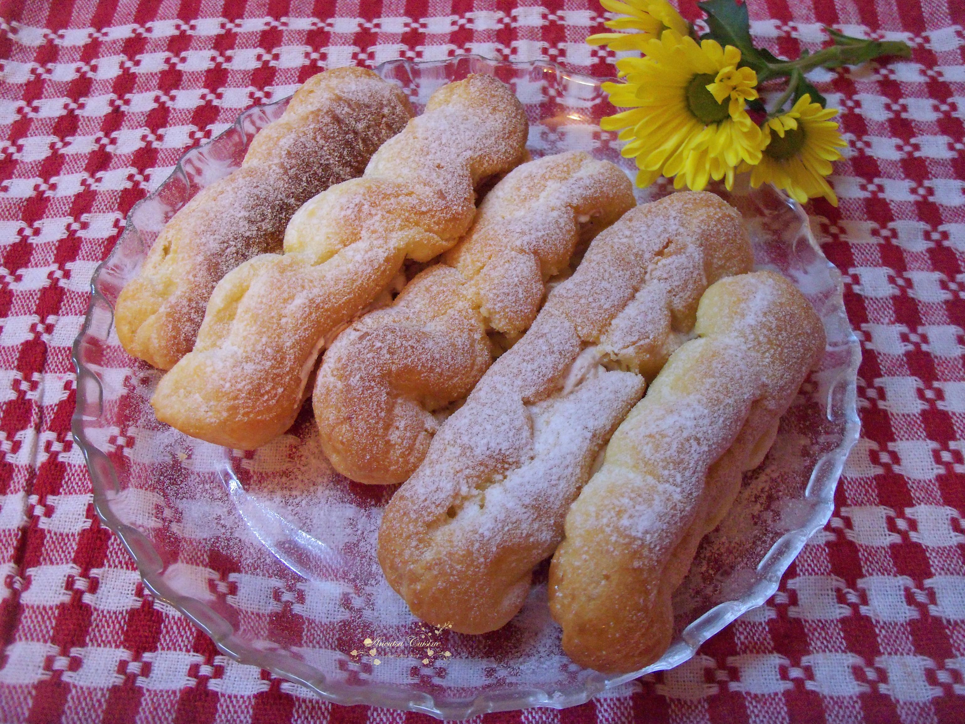 Desert ecleruri cu crema de alune si crema de ciocolata