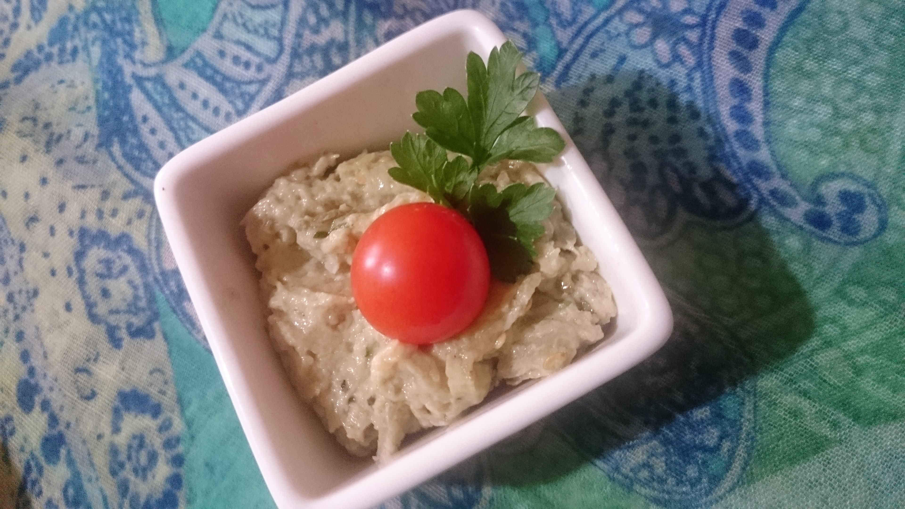 Salata de vinete cu iaurt si patrunjel verde