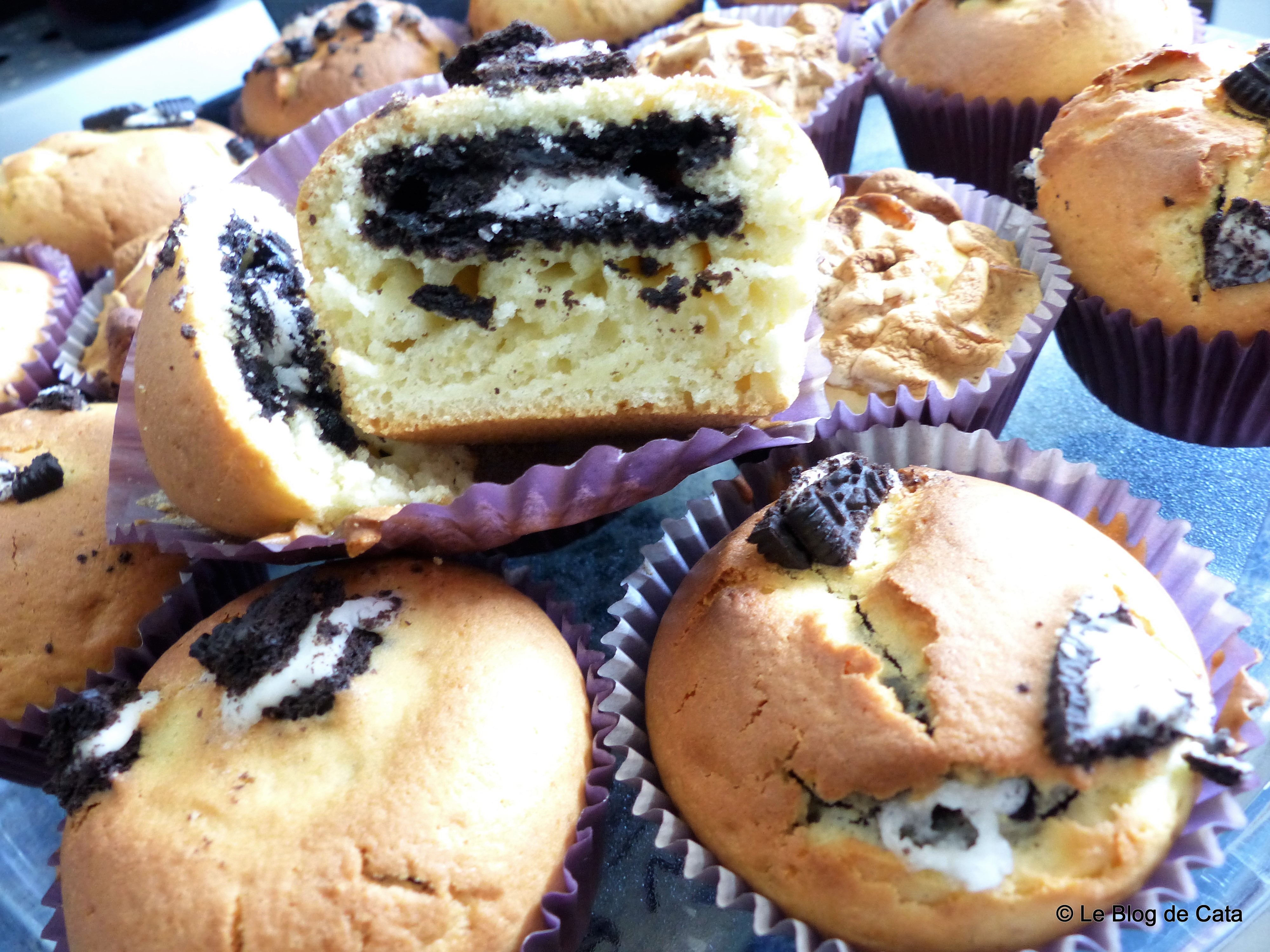 Desert muffins cu biscuiti Oreo