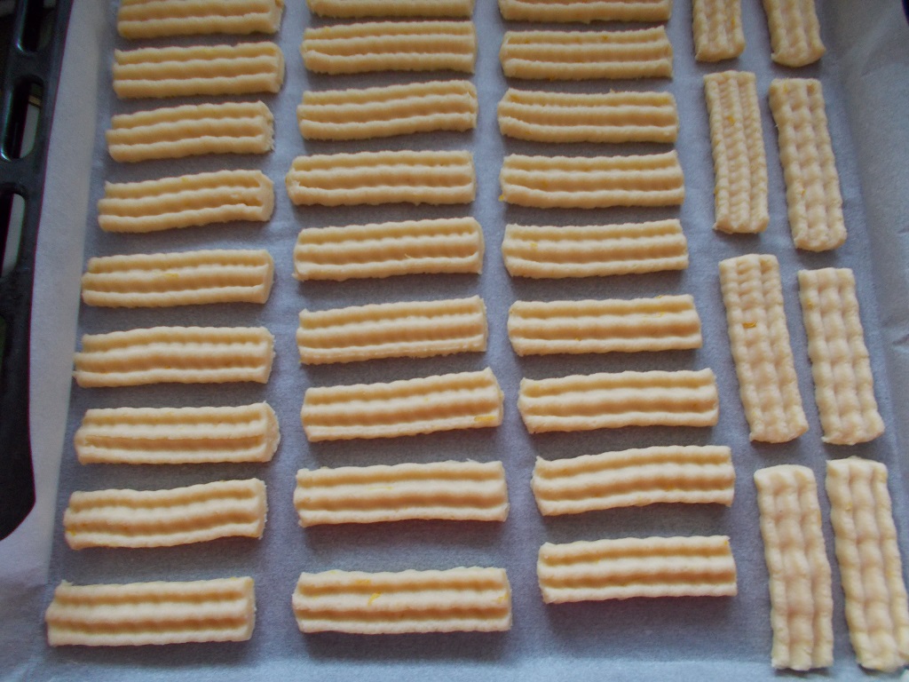 Desert biscuiti spritati