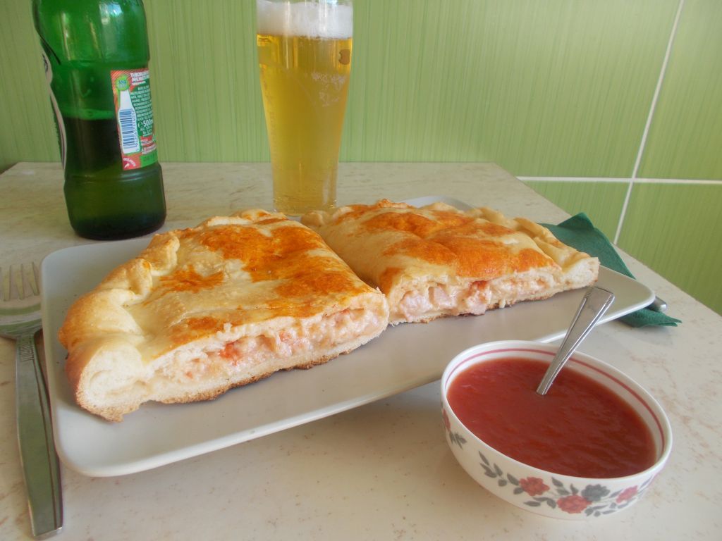 Pizza Calzone