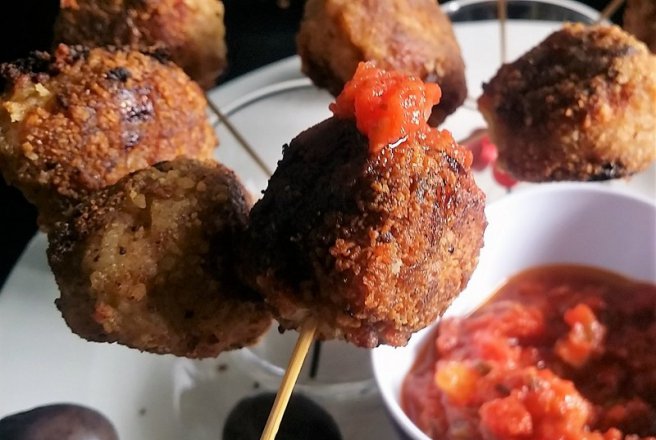 Aperitiv crochete de carne cu parmezan