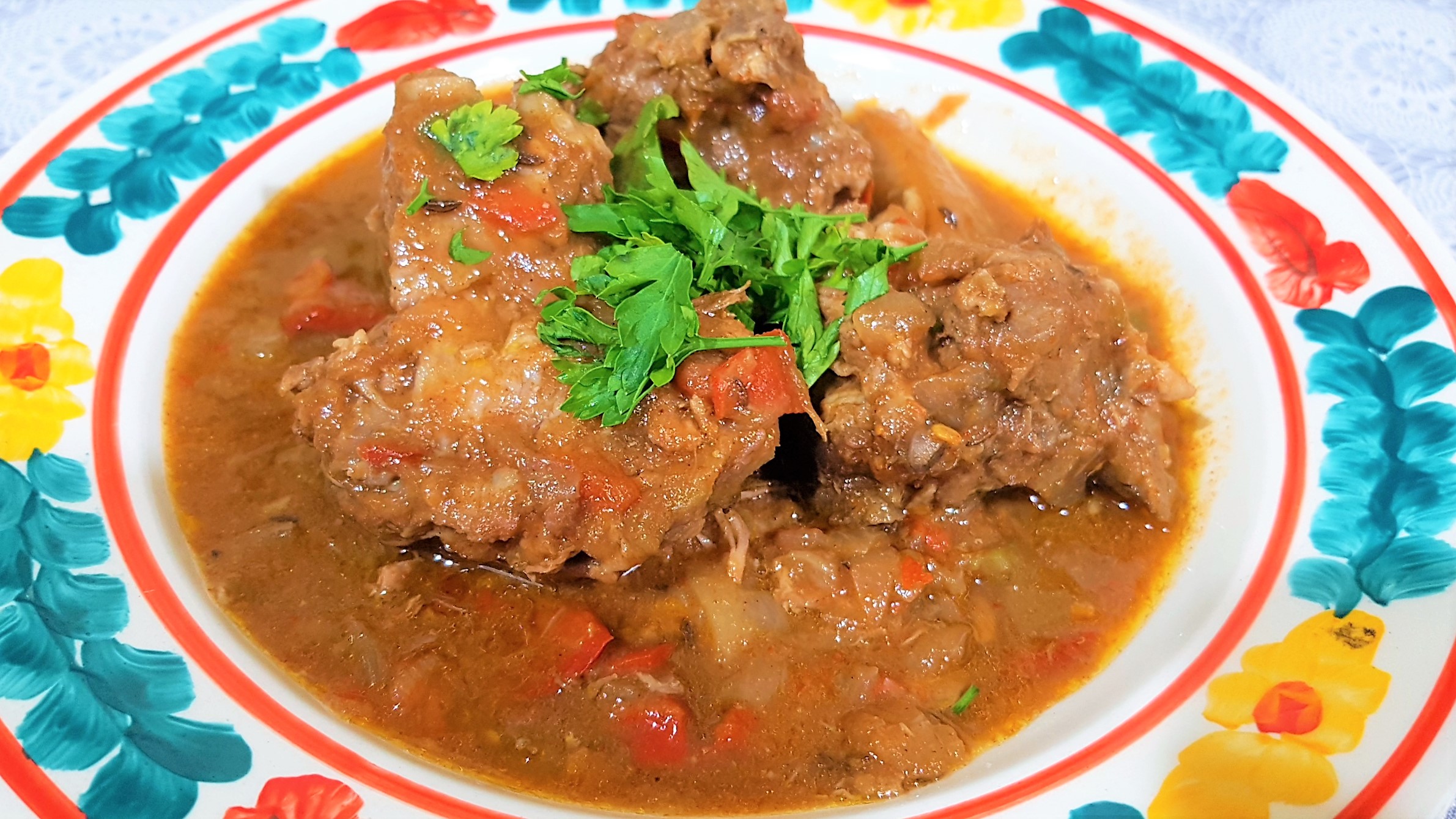 Gulas unguresc de berbecut la Crock-Pot