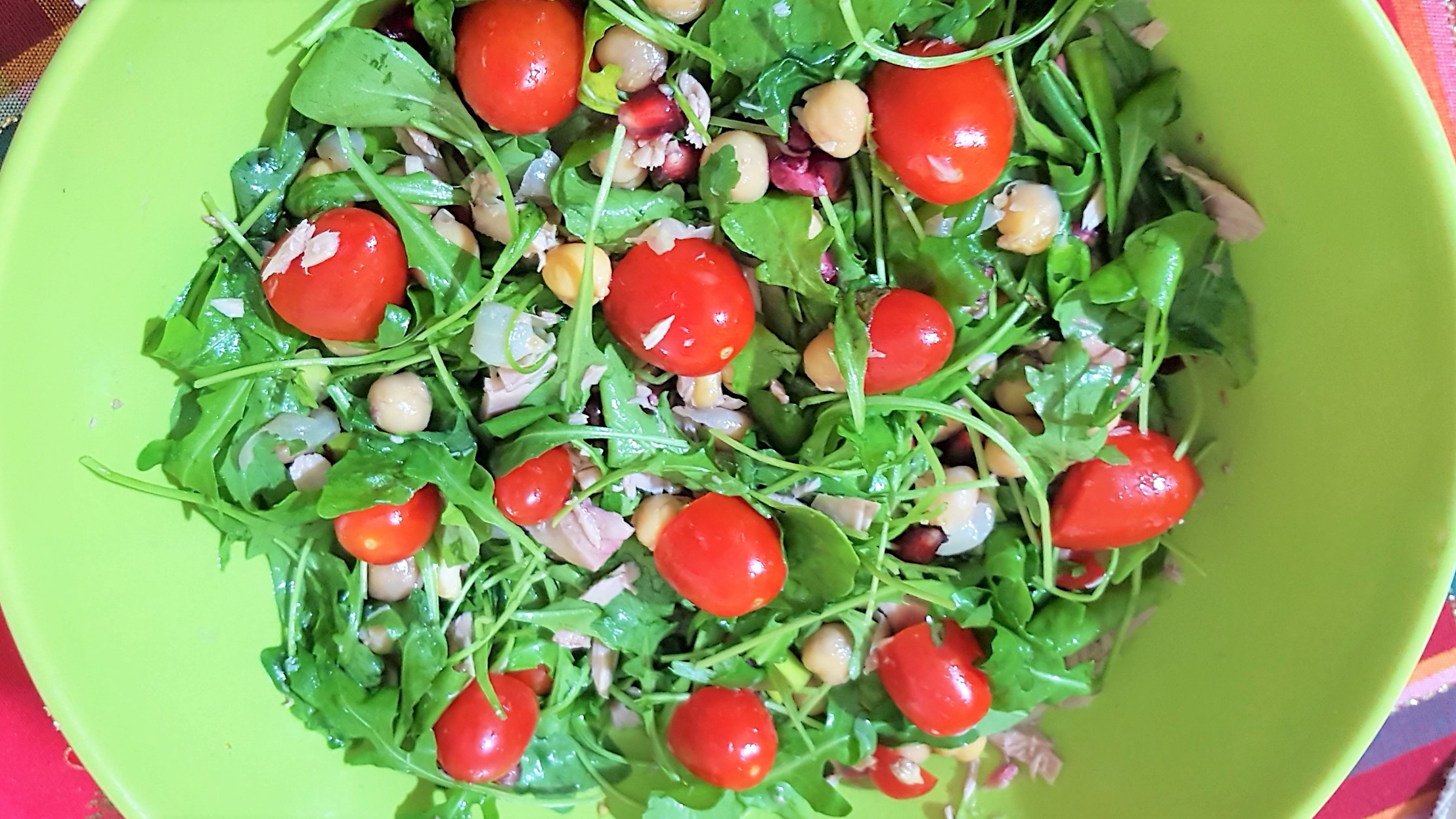 Salata de rucola cu ton si naut